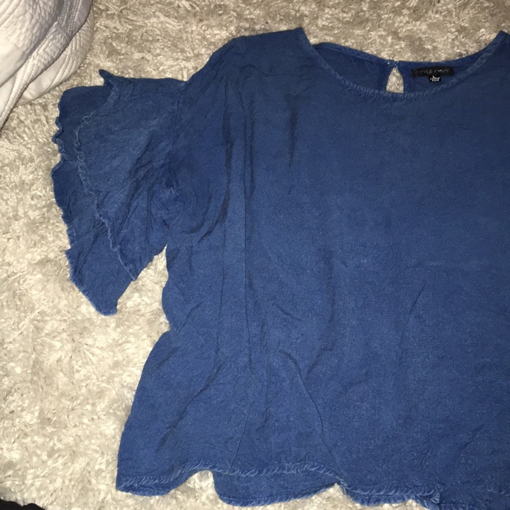 Jean top with detailed ruffle sleeves